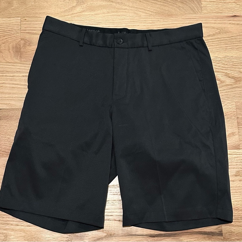 Men Nike golf shorts
